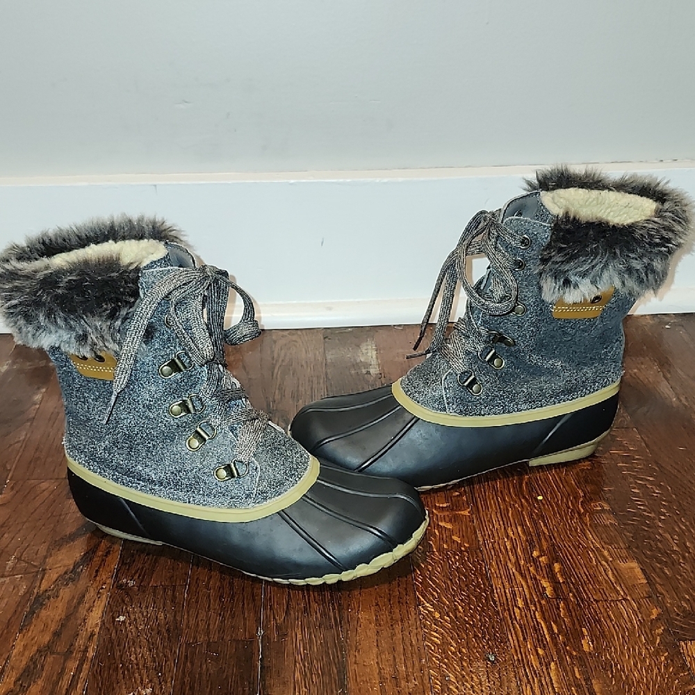 Sporto Dakota Pebble Duck Boots Gray and Black Winter Lace Up with Faux Fur Sz 8
